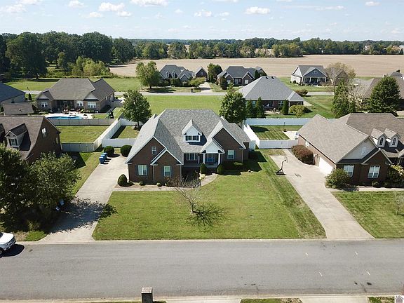 2nd image of 116 Legacy Ln