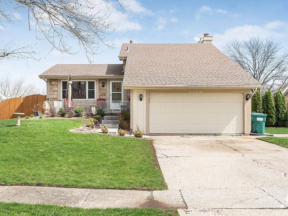 1st image of 13856 W Appleway Ct
