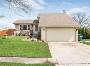 13856 W Appleway Ct, Homer Glen, IL 60491