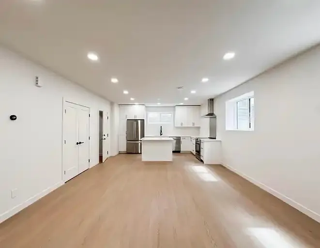 3 bed, 2.0 bath, 1625 sqft, $1,850 — Photo 3