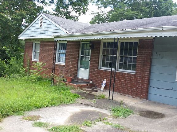 4th image of 439 Thomas Dr