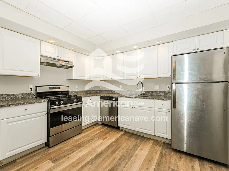 657344_007_kitchen_14394854.jpg