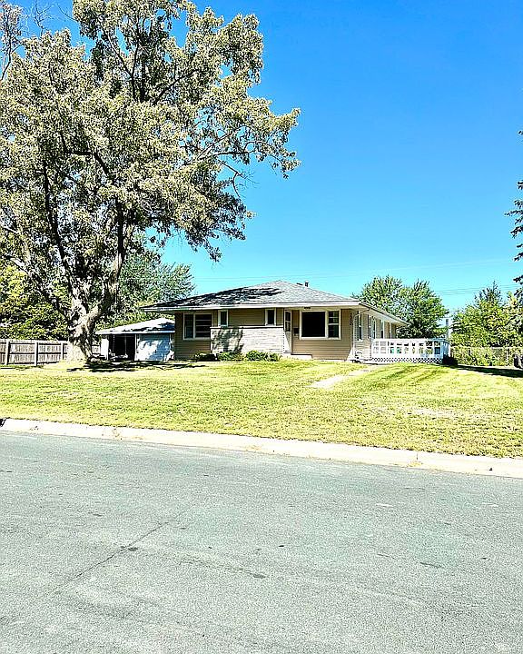1st image of 7300-04 65th Ave N