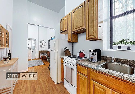 5th image of 1483 1st Ave APT 1A