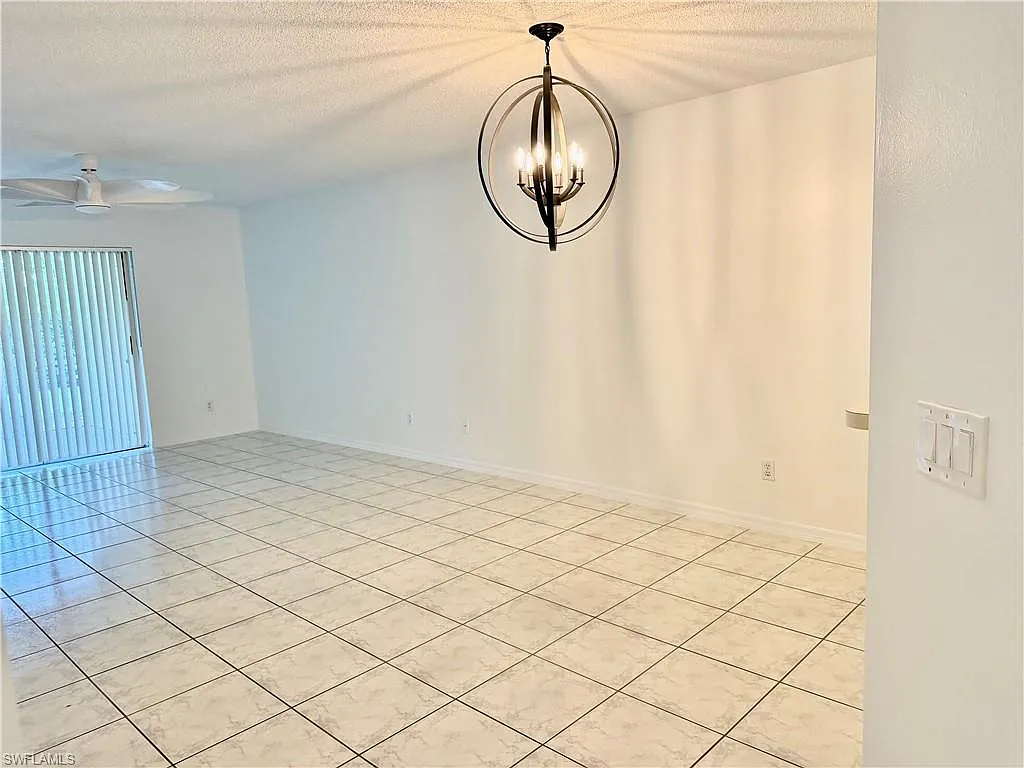 2 bed, 2.0 bath, 1022 sqft, $1,900 — Photo 4