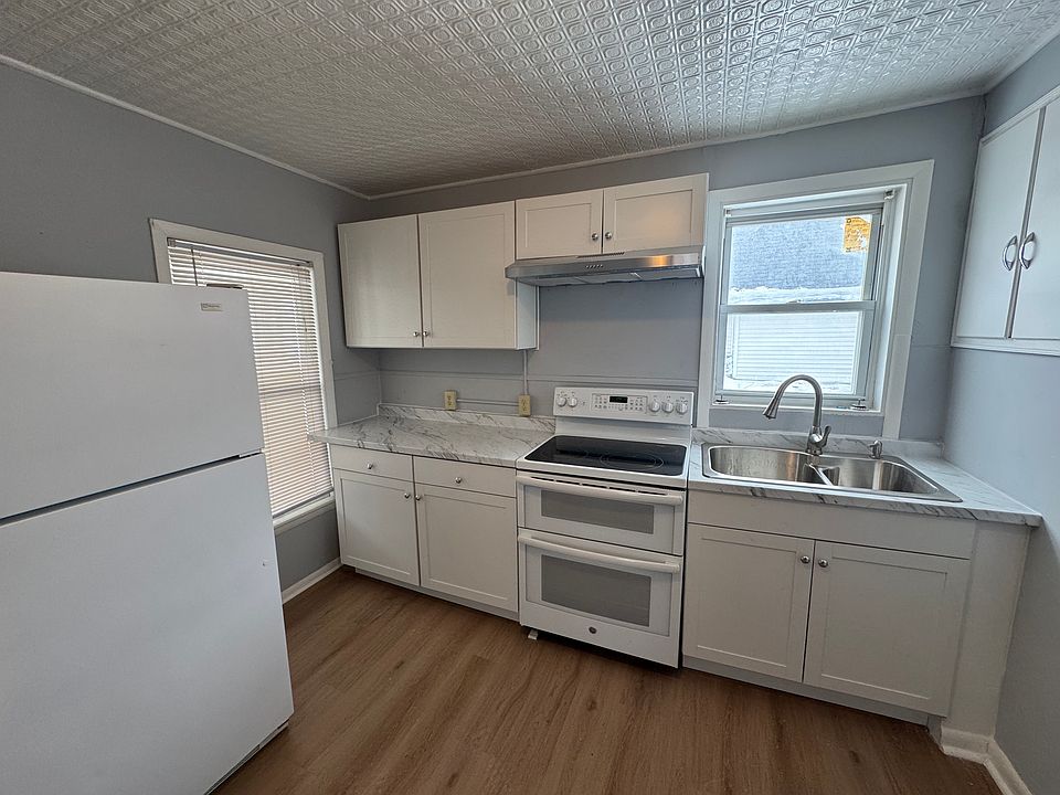 1st image of 805 Bradt St Floor 2