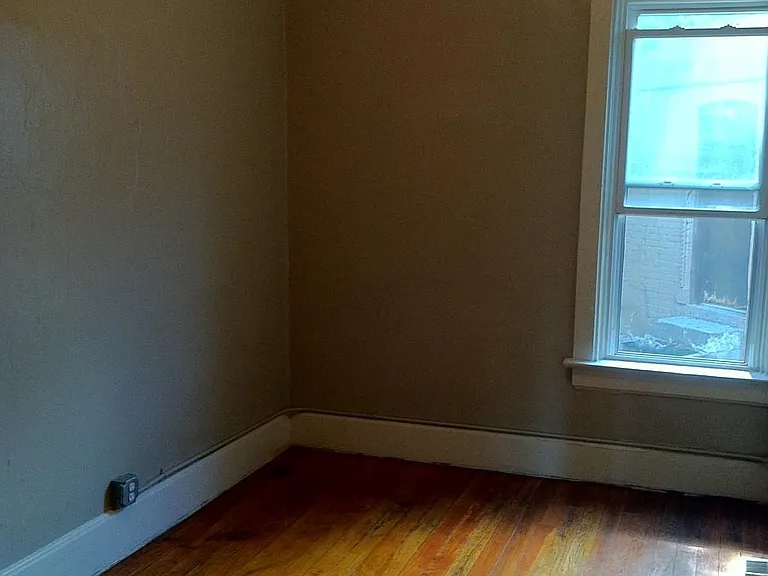 2739 N Downing St — Photo 7