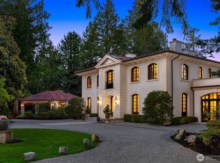 8010 Grand Avenue NE, Bainbridge Island, WA