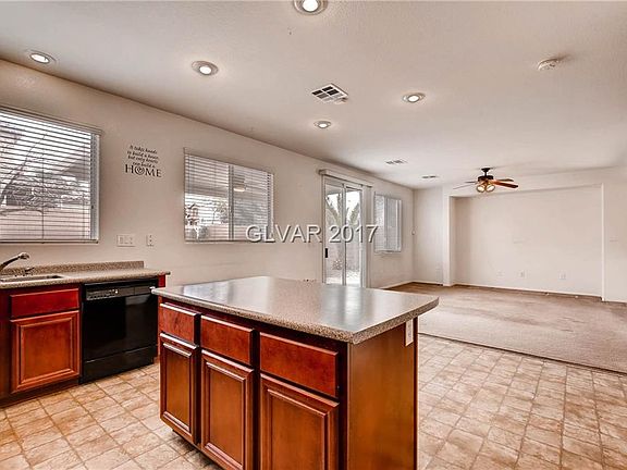 4th image of 2416 Mullady Ave