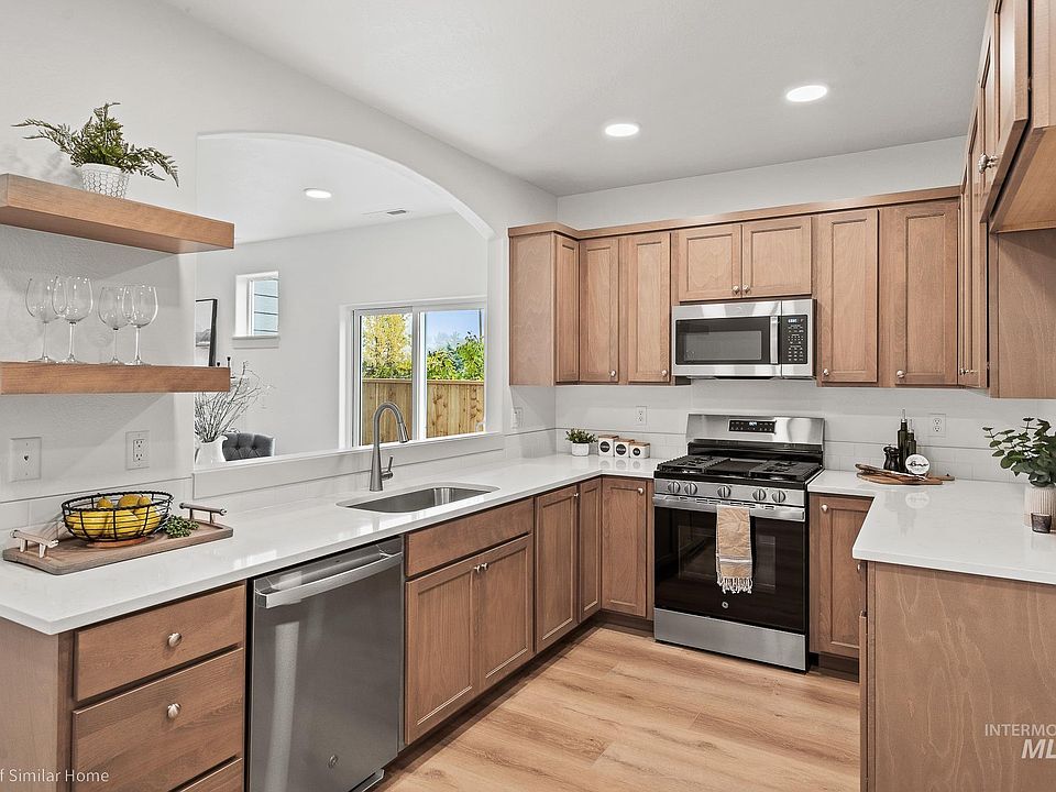 2nd image of 17833 N Onaway Avenue Block #1-lot 8