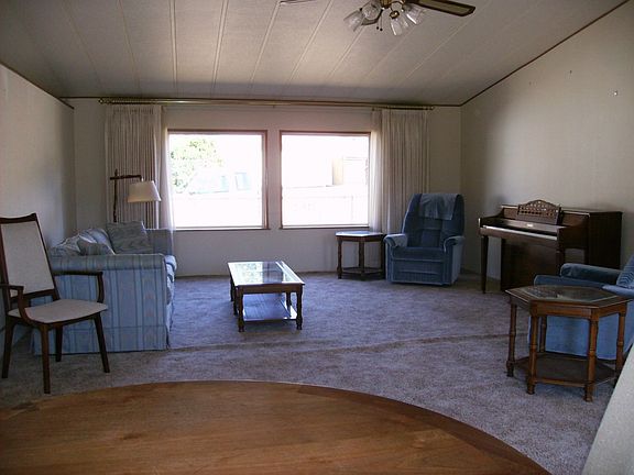 2nd image of 706 Dennis St SE #102