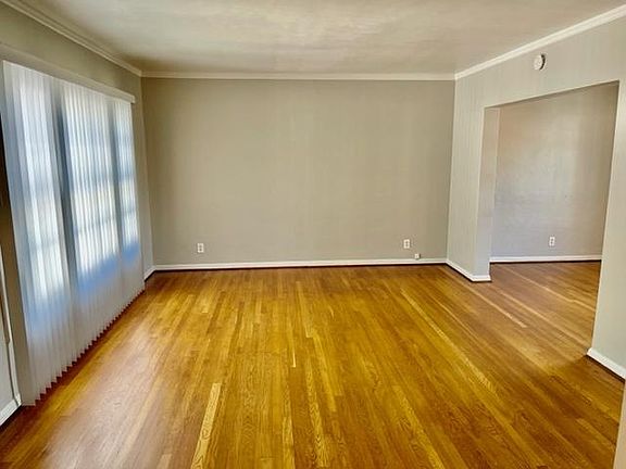 3rd image of 2233 N St #205