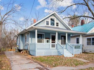 1316 Muscatine Ave, Iowa City, IA