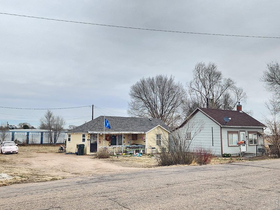 1st image of 404-406 Kochia Way