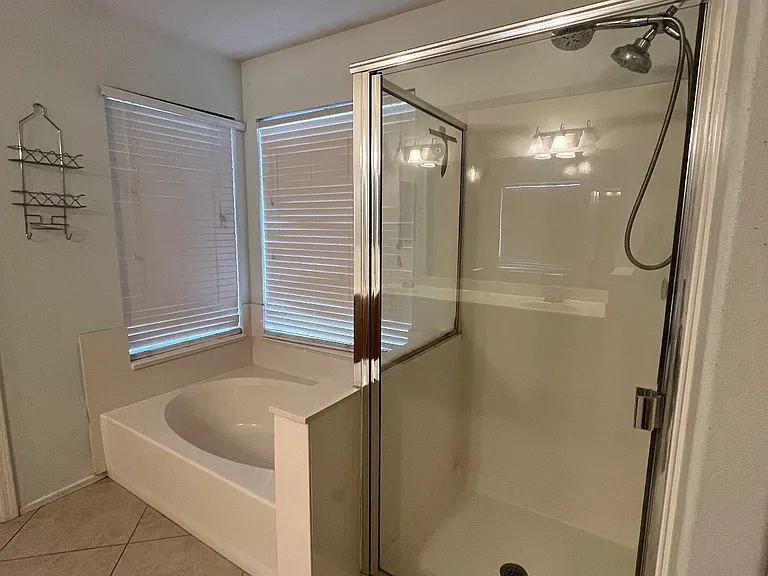 9014 W Port Au Prince Ln — Photo 16