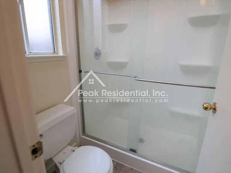 1024 Moreno Way — Photo 23