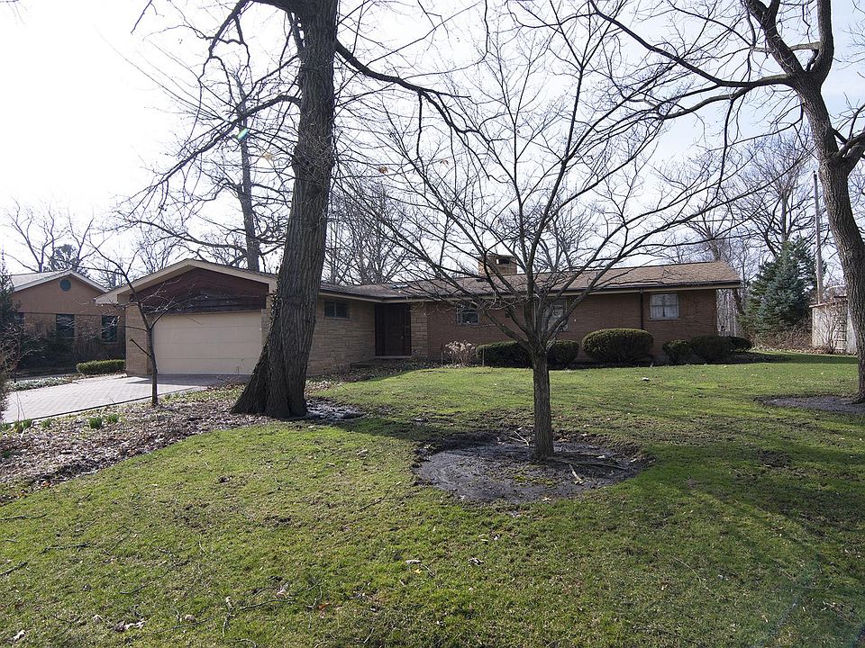 1st image of 17W145 Woodland Ave