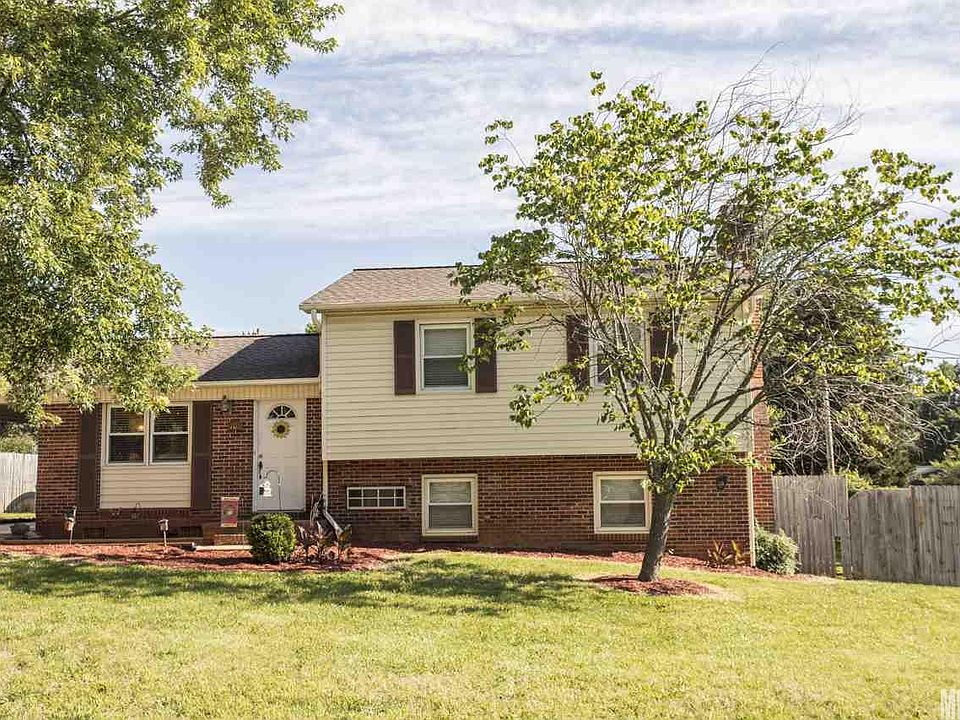 1st image of 107 Pineview Ct
