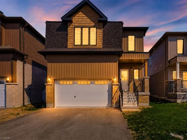 20 Hillcroft Way, Kawartha Lakes, ON K0M 1A0