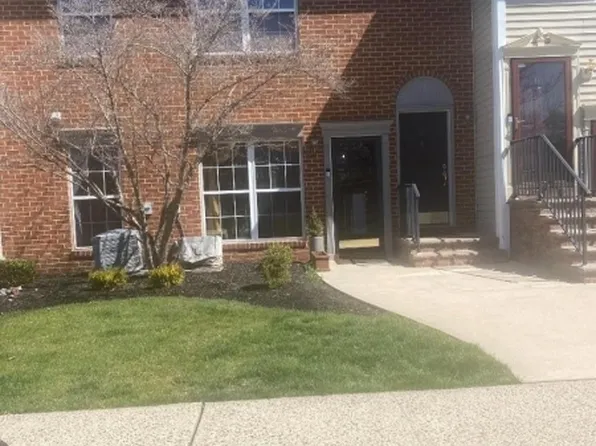 110 Strull Ct, Bridgewater Twp., NJ 08807
