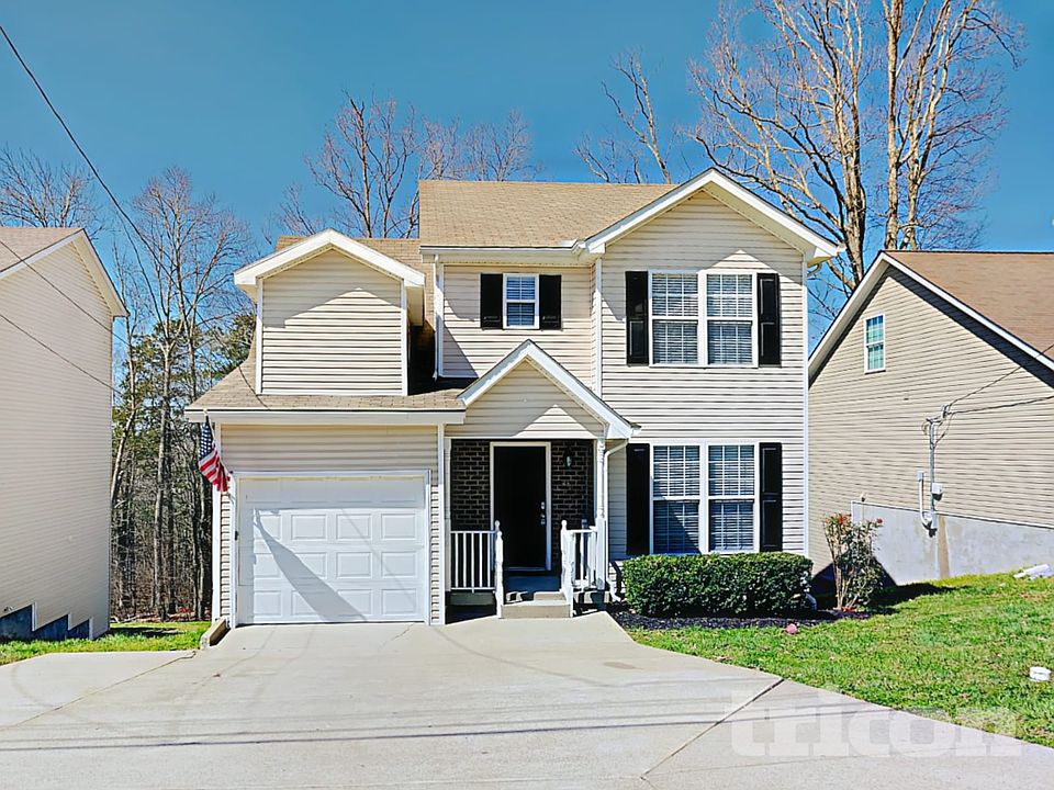 1st image of 700 Holland Ridge Dr