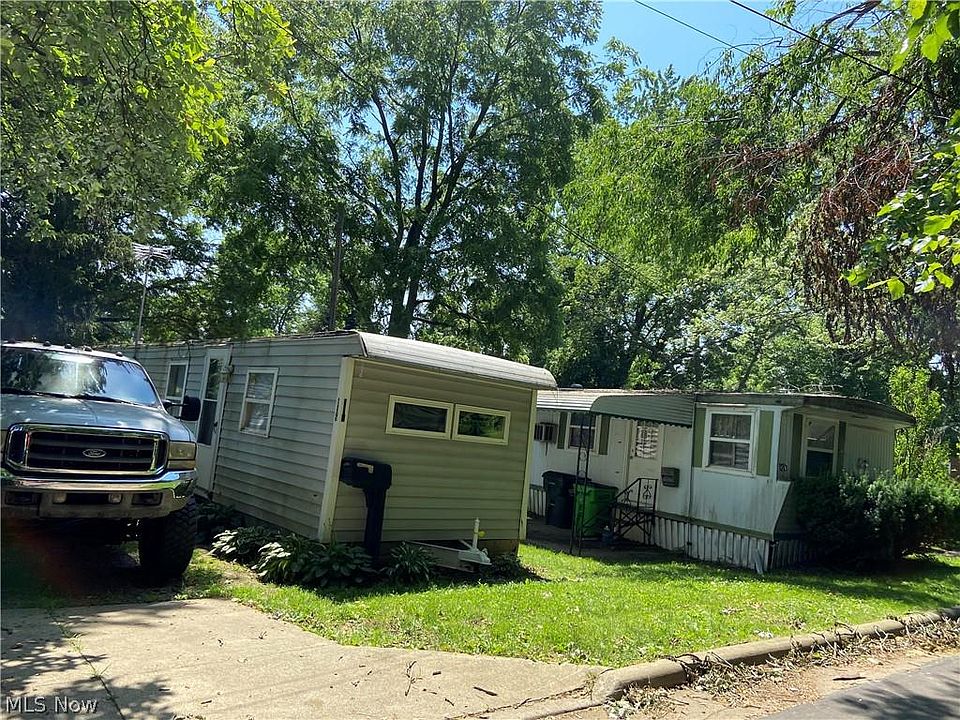 2nd image of 805 Pittsburgh Ave