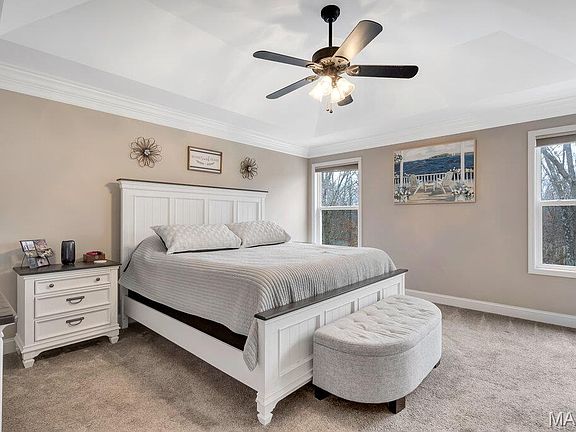 4th image of 178 Gladshire Ln