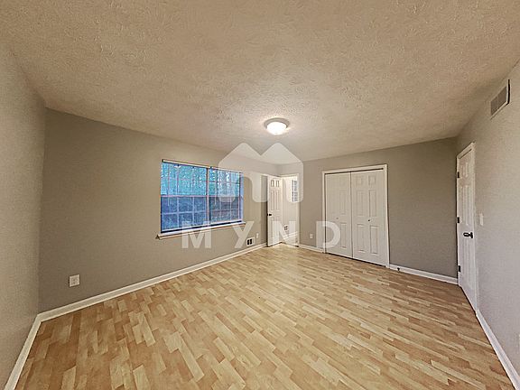 5th image of 486 Valenti Ct
