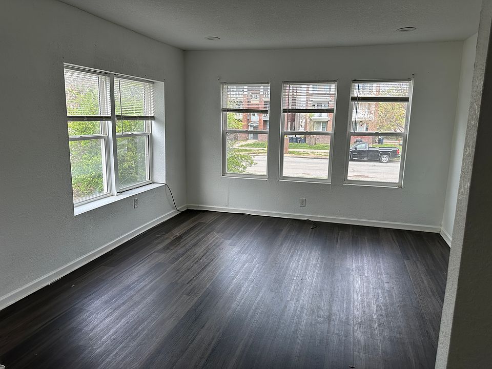 1st image of 2704-2706 Benton Blvd #1N