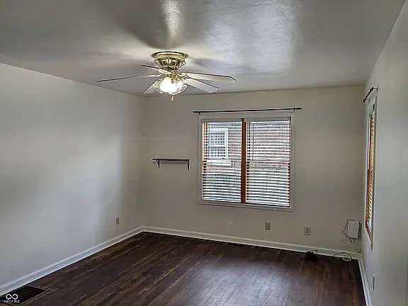 1630 Lawton Ave — Photo 10