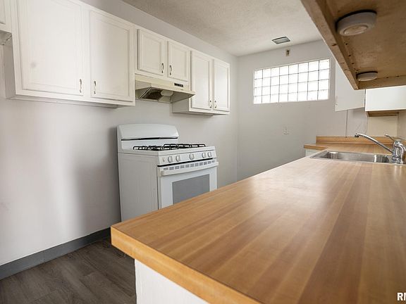 4th image of 1059 N 6th St