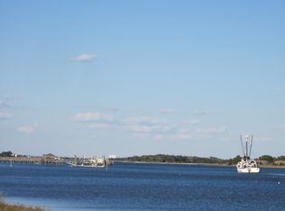 200 Windchase Ln, Wilmington, NC 28409