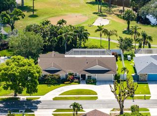 3127 Lakeview Dr, Delray Beach, FL 33445