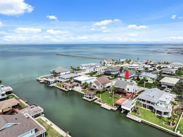 3714 Brewster Key Dr, Galveston, TX 77554