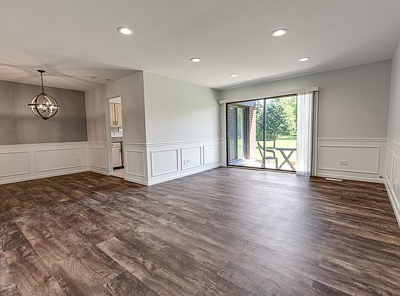 4th image of 661 Cross Creek Dr W #1B