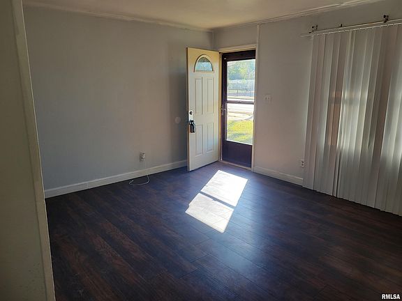 3rd image of 417 W Nebraska Ave