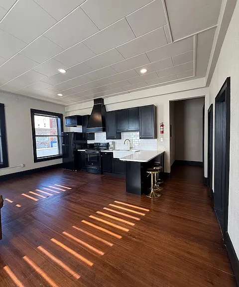 516 Broadway St #4 — Photo 1