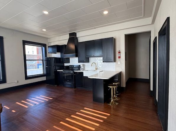 516 Broadway St #4
