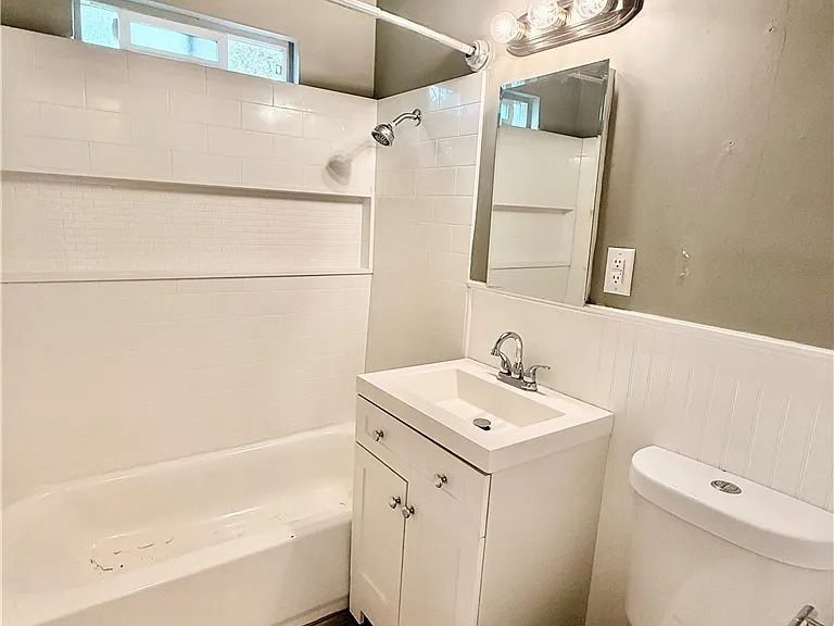 813 E Nocta St — Photo 6