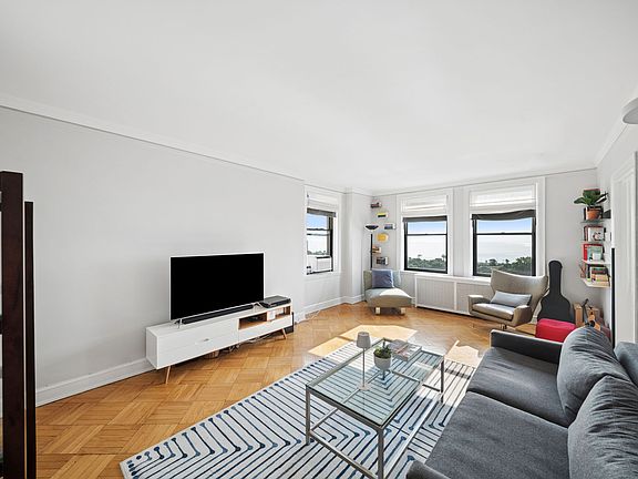 5th image of 2000 N Lincoln Park West Pkwy #1310