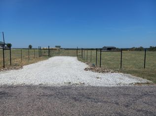 1409 County Road 207, Valley View, TX 76272