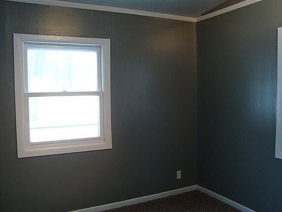 4th image of 60349 Missouri Ave