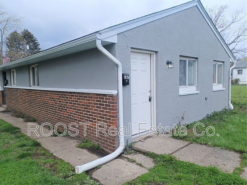 1st image of 139 Stevens Ave