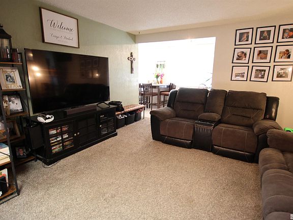 3rd image of 435 Shipley Dr