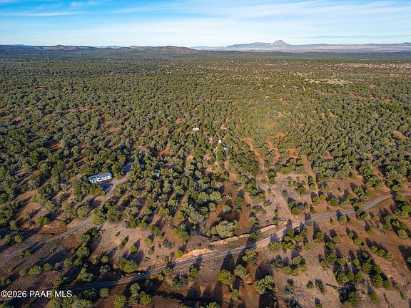 4th image of 39500 N Kimlee Rd