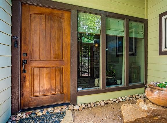 4th image of 6804 Silvermine Dr
