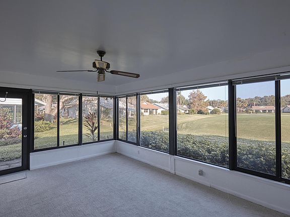 3rd image of 12767 SE Pinehurst Ct