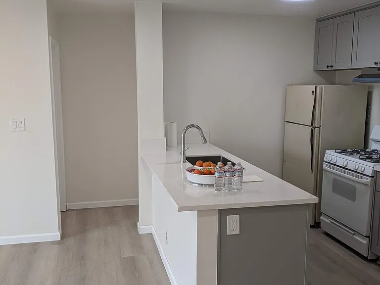 4727 W 147th St #202 — Photo 2