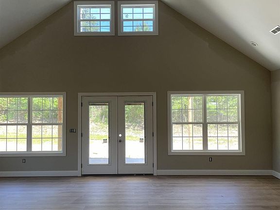 4th image of 170 Hidden Valley Dr