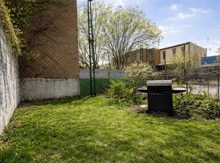 686 Woodward Ave #1R, Ridgewood, NY 11385